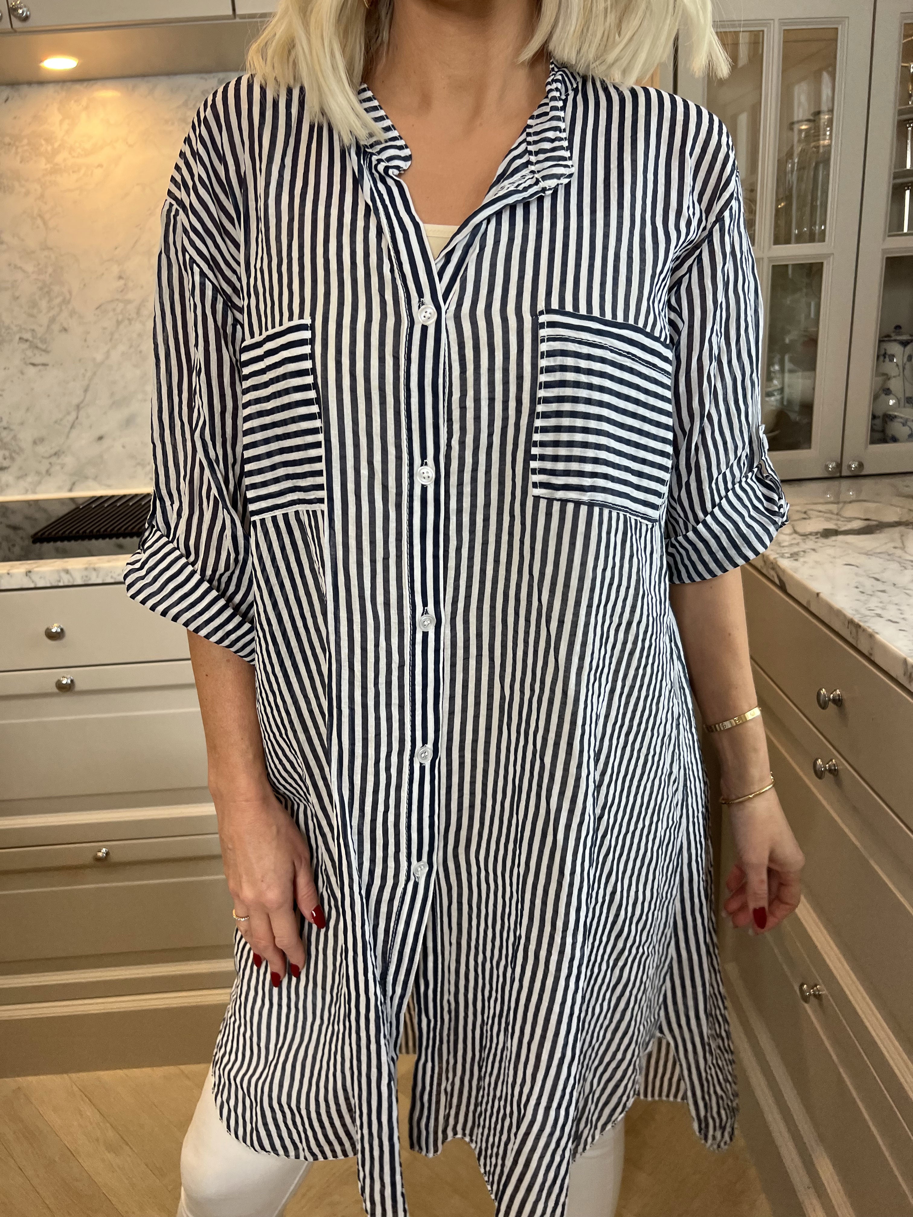 Bellis - Fed skjorte i bæk og bølge